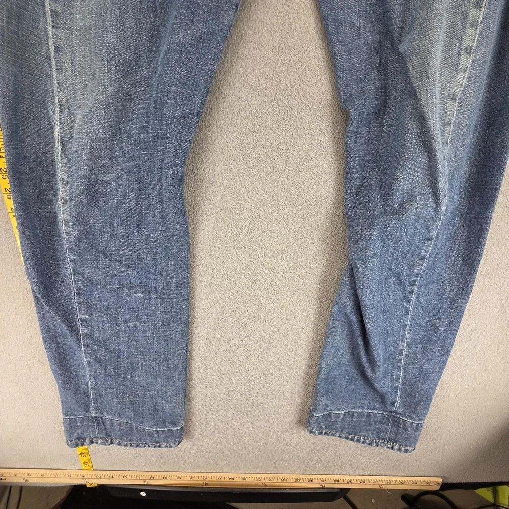 Levis 11757 important